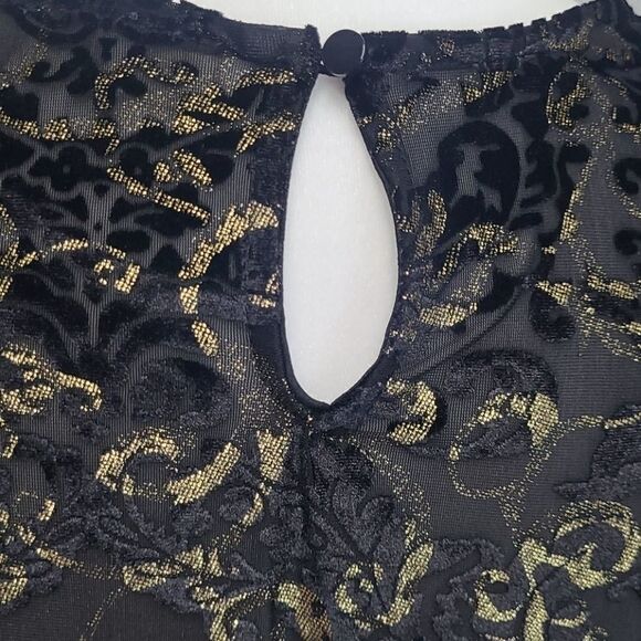 Altar'd State Ruffled Sheer Blouse size Small - Picture 15 of 16